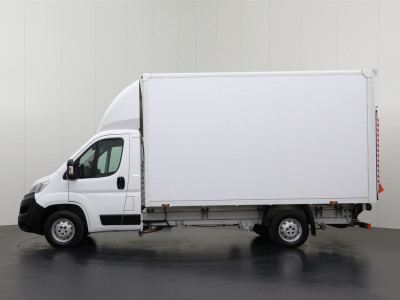Opel Movano 140PK Bakwagen+Laadklep | 2500KG Trekhaak Dakspoiler | Camera | Airco | Cruise | 3-Zits foto 12
