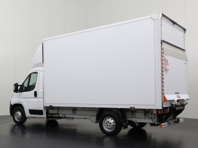 Opel Movano 140PK Bakwagen+Laadklep | 2500KG Trekhaak Dakspoiler | Camera | Airco | Cruise | 3-Zits foto 6
