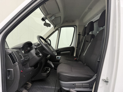 Opel Movano 140PK Bakwagen+Laadklep | Camera | Airco | Cruise | 3-Zits 19
