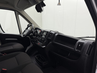 Opel Movano 140PK Bakwagen | Laadklep | Dakspoiler | Camera | Airco | 3-Zits | Cruise 20