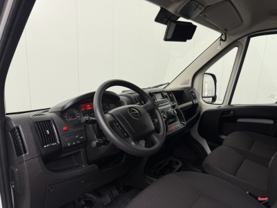 Opel Movano 140PK Bakwagen | Laadklep | Dakspoiler | Camera | Airco | 3-Zits | Cruise 4