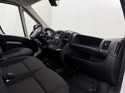 Opel Movano 140PK Bakwagen | Laadklep | Dakspoiler | Camera | Airco | Cruise | 3-Zits 19