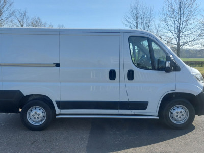 Opel Movano 2.2D 120 L1H1 3.3t CLIMA/NAVI/CARPLAY BJ 2023 foto 14