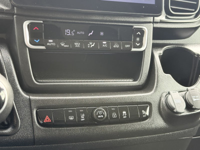 Opel Movano 2.2D 120 PK / L2H2 / ** NIEUW BPM VRIJ ** / TREKHAAK / CAMERA / 3-ZITS / ECC / LED / CRUISE / LANE ASSIST 19