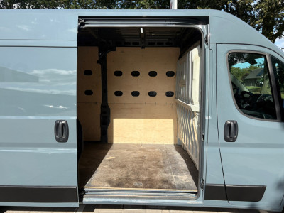 Opel Movano 2.2D 140PK L3H2|trekhaak 2500KG|apple CarPlay|achteruitrijcamera|airco|cruise|drie zitplaatsen|parkeersensoren|EURO6. foto 9
