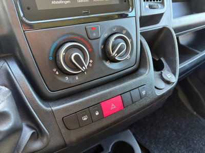 Opel Movano 2.2D 140PK|trekhaak 2500KG|apple CarPlay|achteruitrijcamera|airco|cruise|drie zitplaatsen|parkeersensoren|EURO6 foto 17