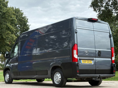 Opel Movano 2.2D 140PK|trekhaak 2500KG|apple CarPlay|achteruitrijcamera|airco|cruise|drie zitplaatsen|parkeersensoren|EURO6 foto 3
