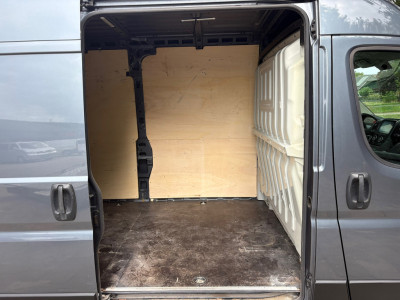 Opel Movano 2.2D 140PK|trekhaak 2500KG|apple CarPlay|achteruitrijcamera|airco|cruise|drie zitplaatsen|parkeersensoren|EURO6 foto 9
