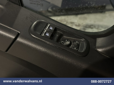 Opel Movano 2.2D 141pk L2H2 Euro6 Airco | Navigatie | Camera | LED | Parkeersensoren Bijrijdersbank foto 15