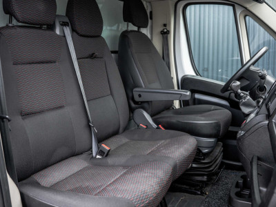 Opel Movano **2.2 D | 3-Zits | Bakwagen met Laadklep en zijdeur | LED | Carplay | Cruise | Climatronic** foto 12