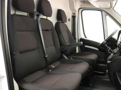 Opel Movano 2.2D L2H2 120PK EURO 6 - Airco - Cruise - € 17.950,- Excl. foto 3