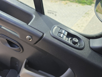 Opel Movano 2.3 CDTI L1H1 - 101 Pk - Euro 5 - Trekhaak - Inrichting foto 14