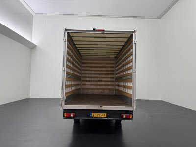 Opel Movano 2.3Turbo Bakwagen+Achterdeuren | Dakspoiler | Navigatie | Camera | Airco | Cruise | 3-Zits foto 4