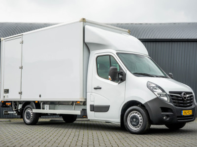 Opel Movano **2.3 Turbo | Bakwagen met Laadklep | 146 PK | Laadvermogen: 1203KG | Cruise | Navigatie | MF Stuur** foto 4