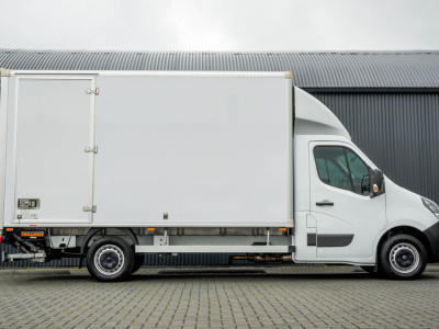 Opel Movano **2.3 Turbo | Bakwagen met Laadklep | 146 PK | Laadvermogen: 1203KG | Cruise | Navigatie | MF Stuur** foto 6