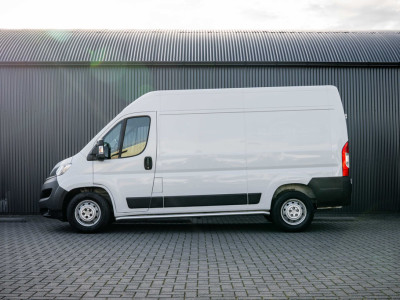Opel Movano L2H2 | 140PK | 3-Zits | Camera | Carplay | Cruise | Climate | Trekhaak foto 5