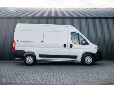Opel Movano L2H2 | 140PK | 3-Zits | Camera | Carplay | Cruise | Climate | Trekhaak foto 6