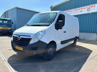 Opel Movano T3300 2.4CDTI L1H1 (EURO 6 / 6 GEARS MANUAL GEARBOX / AIRCONDITIONING / APPLE CARPLAY / REAR VIEW CAMERA / ETC)