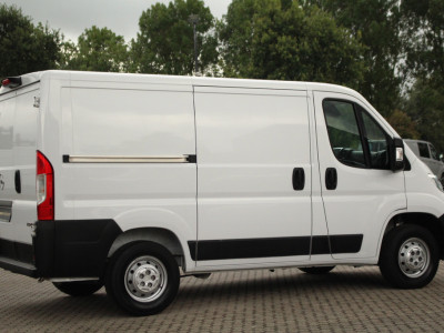 Opel Movano 2.2D 140pk L1H1 3.5t | Cruise | Carplay/Android | Navi | Camera | PDC | Lease 360,- p/m foto 5