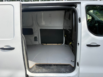 Opel VIVARO 1.5 CDTI L2H1 Edition|airco|cruise|parkeersensoren achter|bluetooth|drie zitplaatsen|verwarmbare buitenspiegels|EURO6 foto 9