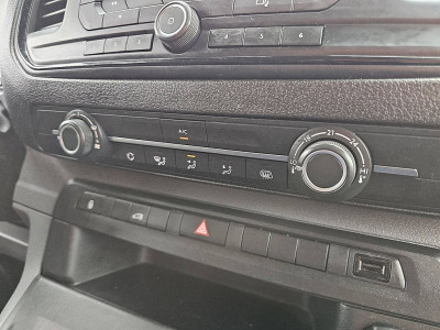 Opel VIVARO 1.5 L2 3-Zits/Leer Euro6 NAP Airco Trekhaak Wp-inrichting Onderhouds-historie 1e Eigenaar! foto 10