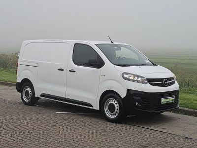 Opel VIVARO 1.5 L2 3-Zits/Leer Euro6 NAP Airco Trekhaak Wp-inrichting Onderhouds-historie 1e Eigenaar! foto 5