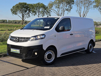 Opel VIVARO 1.5 L2 Navi NAP Euro6 Airco Trekhaak 3-Zits/Leer Camera Oh-Historie! foto 2