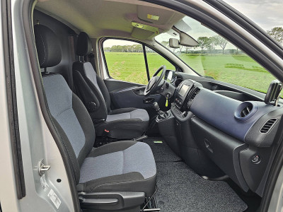 Opel VIVARO 1.6 L1H1 Navi NAP Euro6 Achterklep Airco Onderhoudshistorie 1e Eigenaar Pdc Camera! foto 7