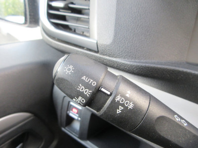 Opel VIVARO 2.0, 177pk, L3, Euro6, Airco, Navigatie, Stuurverwarming, PDC. 3-Zits. foto 15