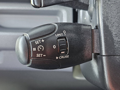 Opel VIVARO 2.0 L2 Navi Automaat NAP Lm-Velgen 145Pk Euro6 1e Eigenaar 3-Zits Onderhoudshistorie! foto 12