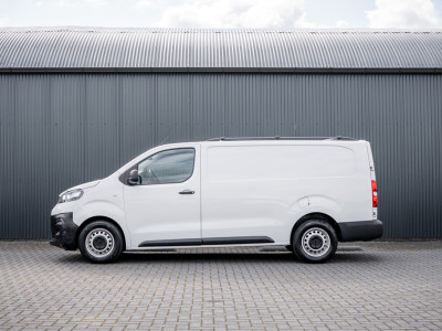 Opel Vivaro 1.5 | 3-Zits | 1e Eigenaar | Camera | Inrichting | Cruise | Airco | Trekhaak 5