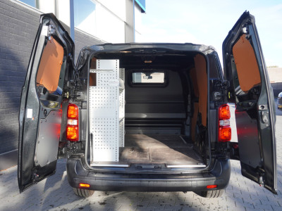 Opel Vivaro 1.5 BlueHDi L2 120PK EURO 6 - Airco - Navi - Cruise - €14.900,- Excl. foto 9