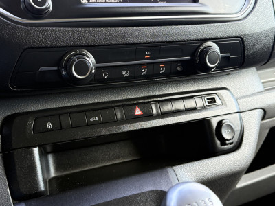 Opel Vivaro 1.5 CDTI 120 PK / L1H1 / CAMERA / BLINDSPOT / CARPLAY / 3-ZITS / CRUISE / AIRCO / LED foto 17