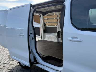 Opel Vivaro 1.5 CDTI 120 PK / L1H1 / CAMERA / BLINDSPOT / CARPLAY / 3-ZITS / CRUISE / AIRCO / LED foto 5