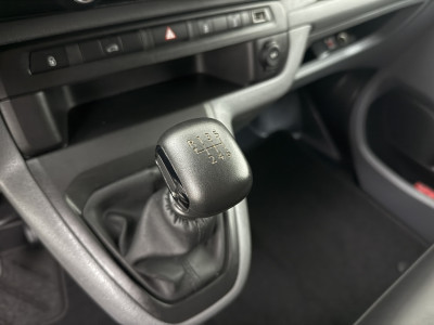 Opel Vivaro 1.5CDTI L1H1 Edition | Kastinrichting | Airco | Cruise | 3-Zits foto 17