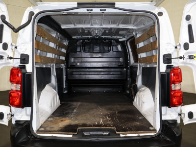 Opel Vivaro 1.5 CDTI L2 H1 Edition Airco Imperiaal foto 3