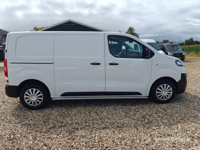 Opel Vivaro 1.5 CDTI L2H1 , Werkplaats inrichting , Euro 6 , 1e Eig. Camera , navi , cruise , in pracht staat. 7