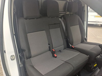 Opel Vivaro 1.5 CDTI L3H1 Selection AIRCO/TREKHAAK/3PERS/6BAK/CRUISE/PDC 12
