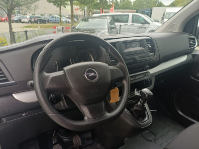 Opel Vivaro 1.5 CDTI L3H1 Selection AIRCO/TREKHAAK/3PERS/6BAK/CRUISE/PDC 2