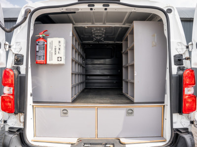 Opel Vivaro 1.5 L2H1 | 3-Zits | 1e Eigenaar | Cruise | Airco 10