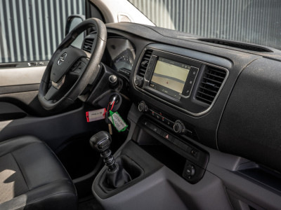 Opel Vivaro 1.5 L2H1 | 3-Zits | Carplay | Cruise | PDC | Airco 2