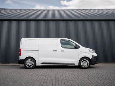 Opel Vivaro 1.5 L2H1 | 3-Zits | Carplay | Cruise | PDC | Airco 6