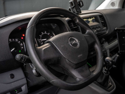 Opel Vivaro 1.5 L2H1 | Volledig ingericht | 1e Eigenaar | Cruise | PDC | Airco | 3-Zits foto 14