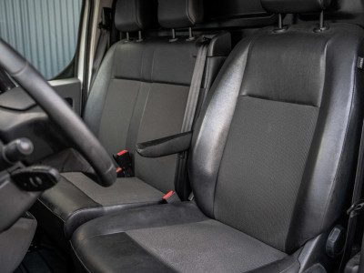 Opel Vivaro 1.5 L2H1 | Volledig ingericht | 1e Eigenaar | Cruise | PDC | Airco | 3-Zits foto 15