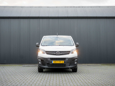 Opel Vivaro 1.5 L2H1 | Volledig ingericht | 1e Eigenaar | Cruise | PDC | Airco | 3-Zits foto 3
