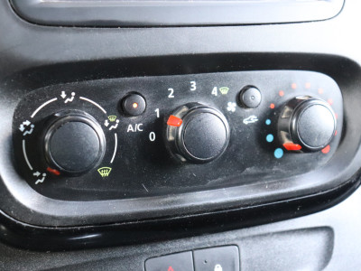 Opel Vivaro 1.6 CDTI 120PK L2H1 Dubbel Cabine - Airco - Cruise - Navi - €4.950,- 4