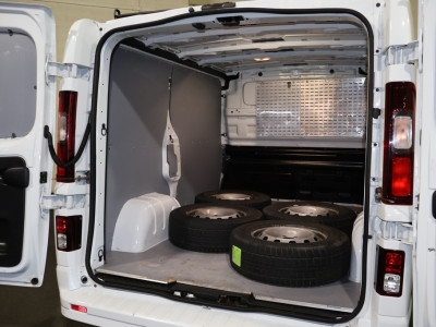 Opel Vivaro 1.6 CDTI L1 H1 120pk Airco Trekhaak foto 14