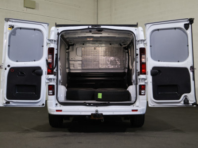 Opel Vivaro 1.6 CDTI L1 H1 120pk Airco Trekhaak foto 3
