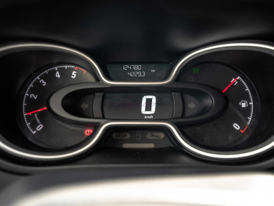 Opel Vivaro 1.6 CDTI L2H1 | 125PK | DC 6-Zits | Camera | Cruise | Airco | Trekhaak foto 16