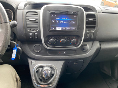 Opel Vivaro 1.6 CDTI L2H1 DC Edition EcoFlex / Airco / PDC / Navigatie / Camera / Cruise Control  / APK  15-2-2027 / 103KW=140PK / foto 9